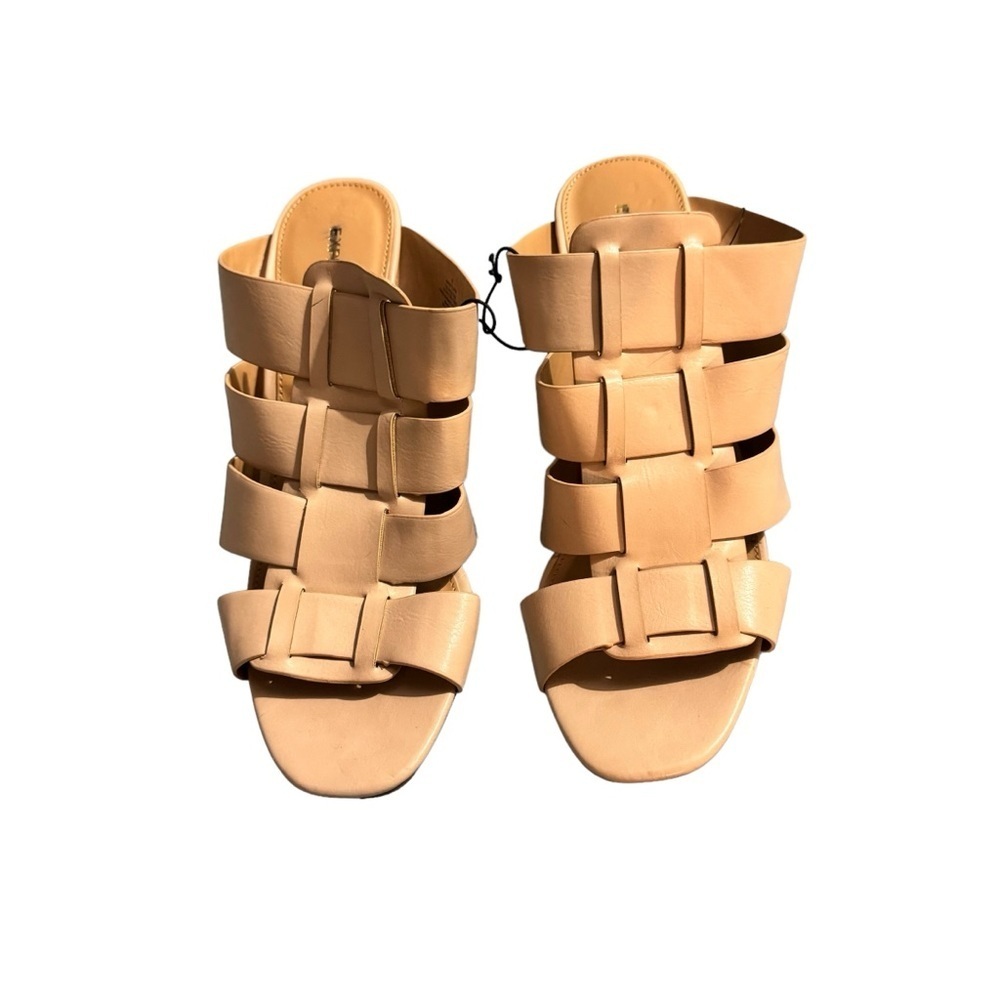 Express‎ Sandals - Picture 3 of 8